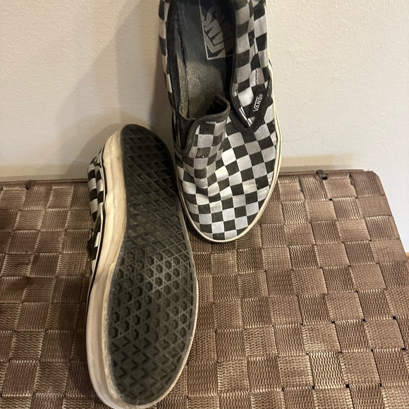 Checked Vans! - Picture 3 of 3